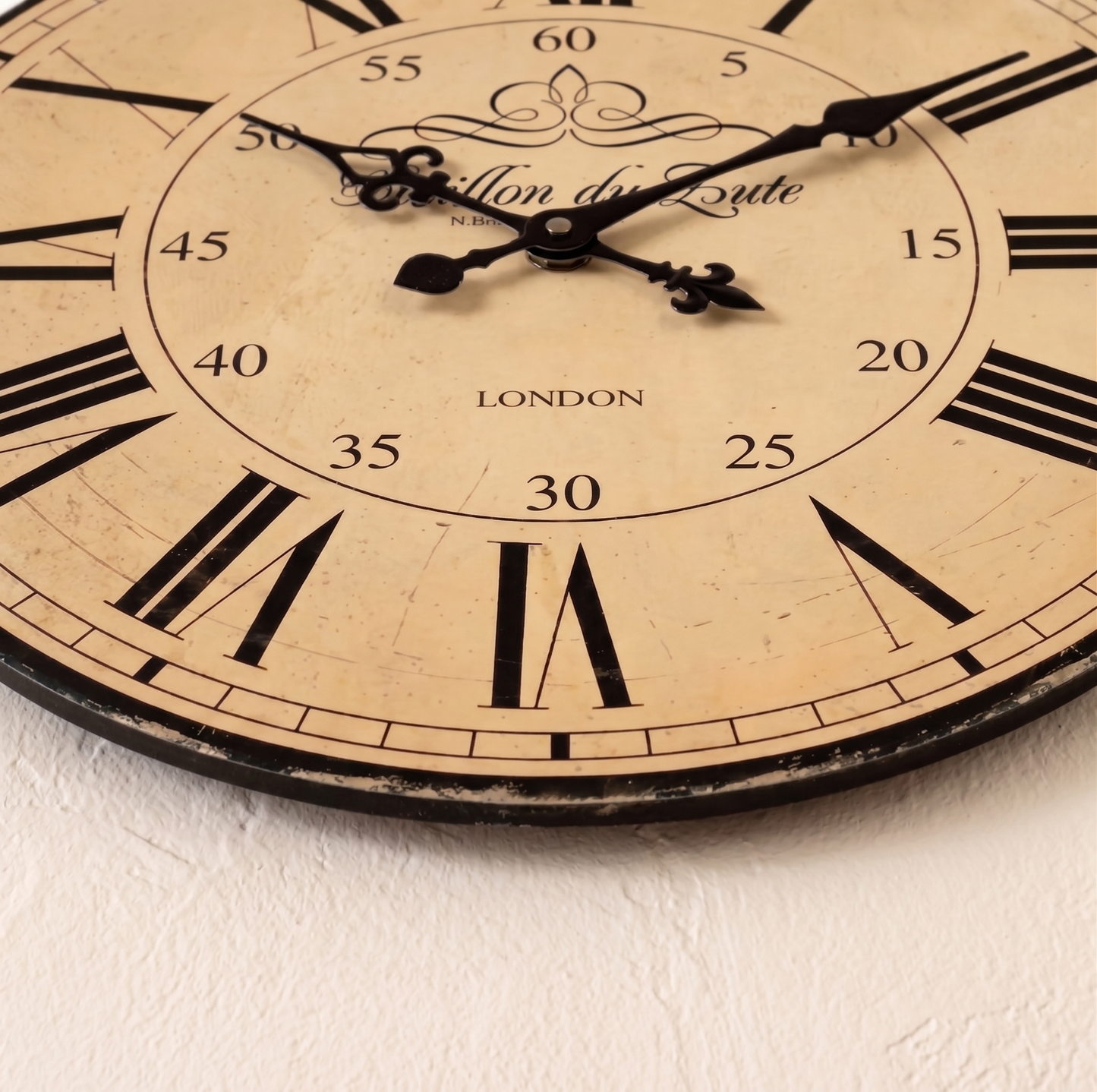 La Médiévale - Horloge Murale Vintage Distinguée | Silencieuse